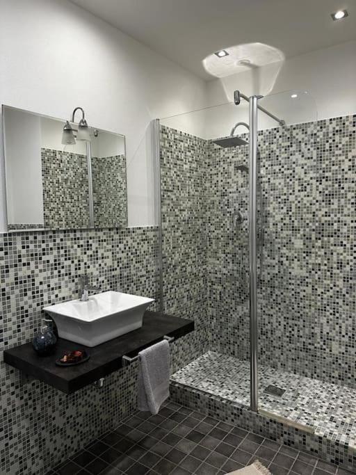 Caruggio 200 Apartment Киавари Екстериор снимка